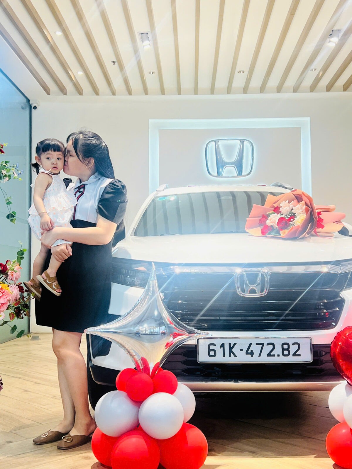 z6016038314486 02ccb5a8021a8016741ca6ee55df1e76 LỄ BÀN GIAO XE HONDA BR-V LĂN BÁNH BÌNH DƯƠNG | HONDA ÔTÔ BÌNH DƯƠNG