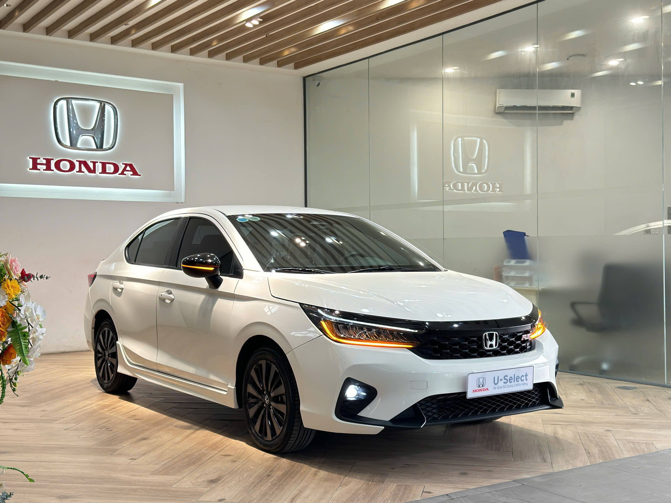 z7332914503704 d3ae9fe7804d2f4df3092ad9ae24bb37 Honda City RS đã qua sử dụng bán chính hãng Honda Ô tô Hồ Chí Minh