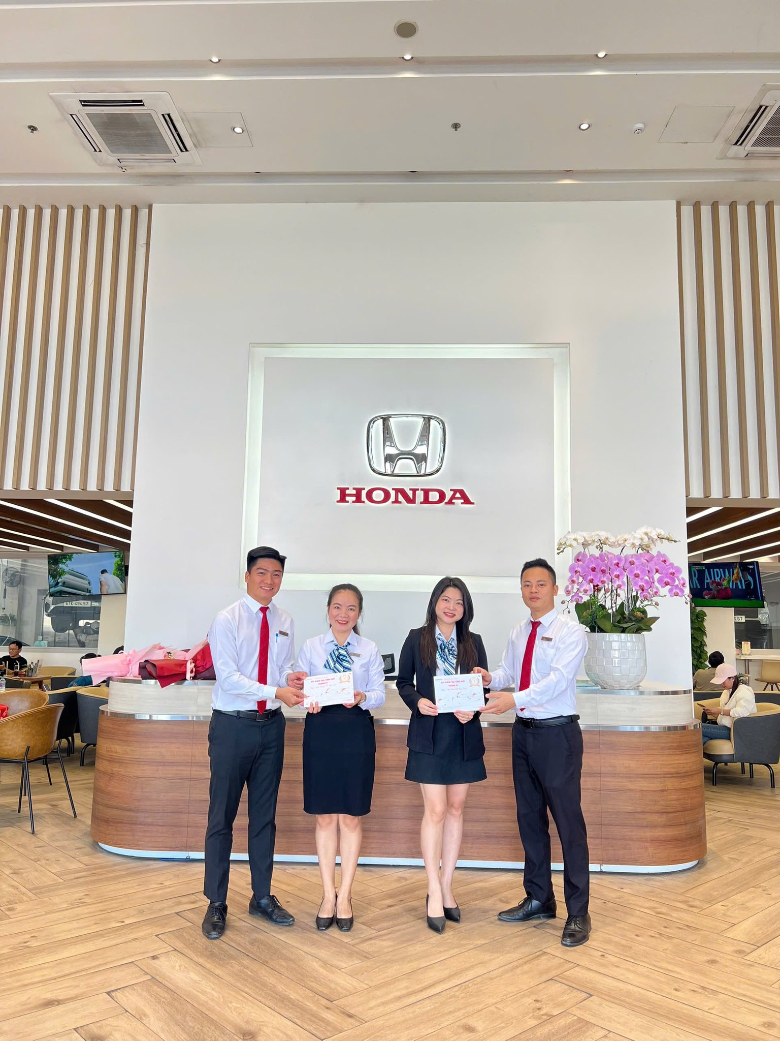 623370016 26824958710427533 3767790614696531376 n Honda Ô tô Bình Dương Vinh danh các cá nhân xuất sắc nhất tháng 12/2025 và tổng kết quý 4/2025