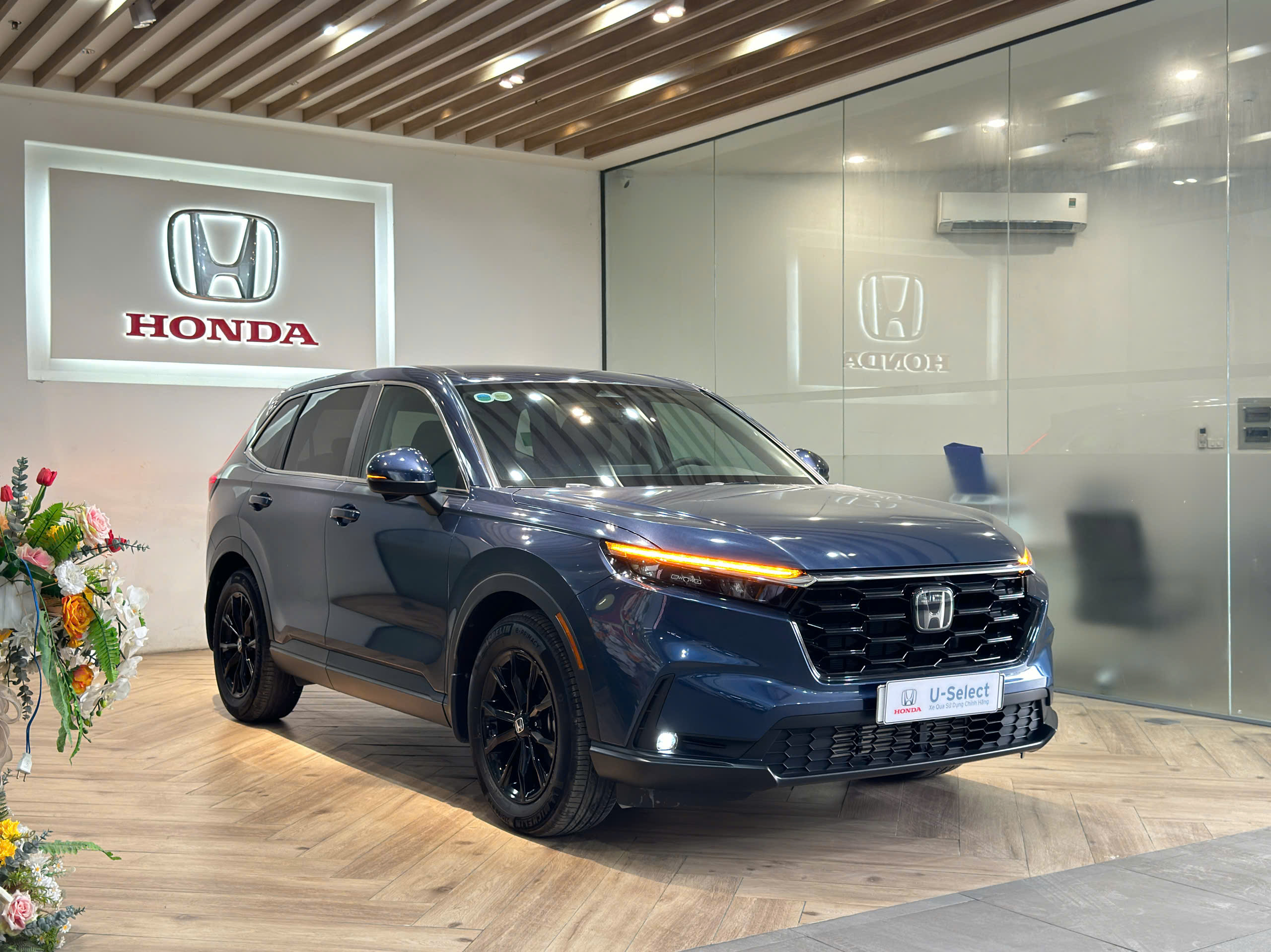 z7507255218427 72c2a9f0fb764293dd75853924079163 Bán Honda CR-V L 2023 Đăng Ký 04/2024 – Xe Lướt 5.000km - Xe đã qua sử dụng chính hãng Honda ô tô Bình Dương