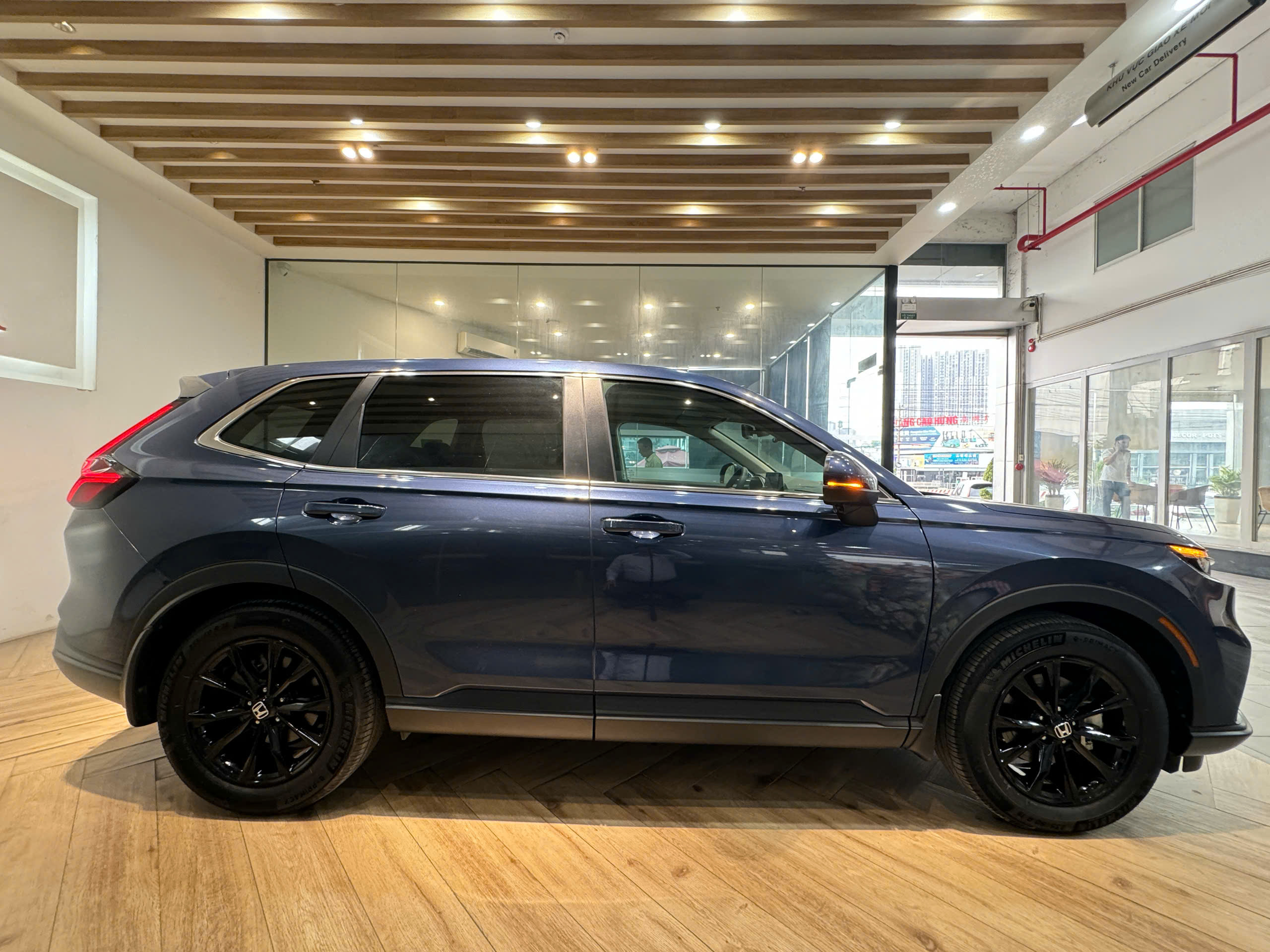 z7507255223139 cdd91bac44b478d0524d9f4bfc0769ad Bán Honda CR-V L 2023 Đăng Ký 04/2024 – Xe Lướt 5.000km - Xe đã qua sử dụng chính hãng Honda ô tô Bình Dương