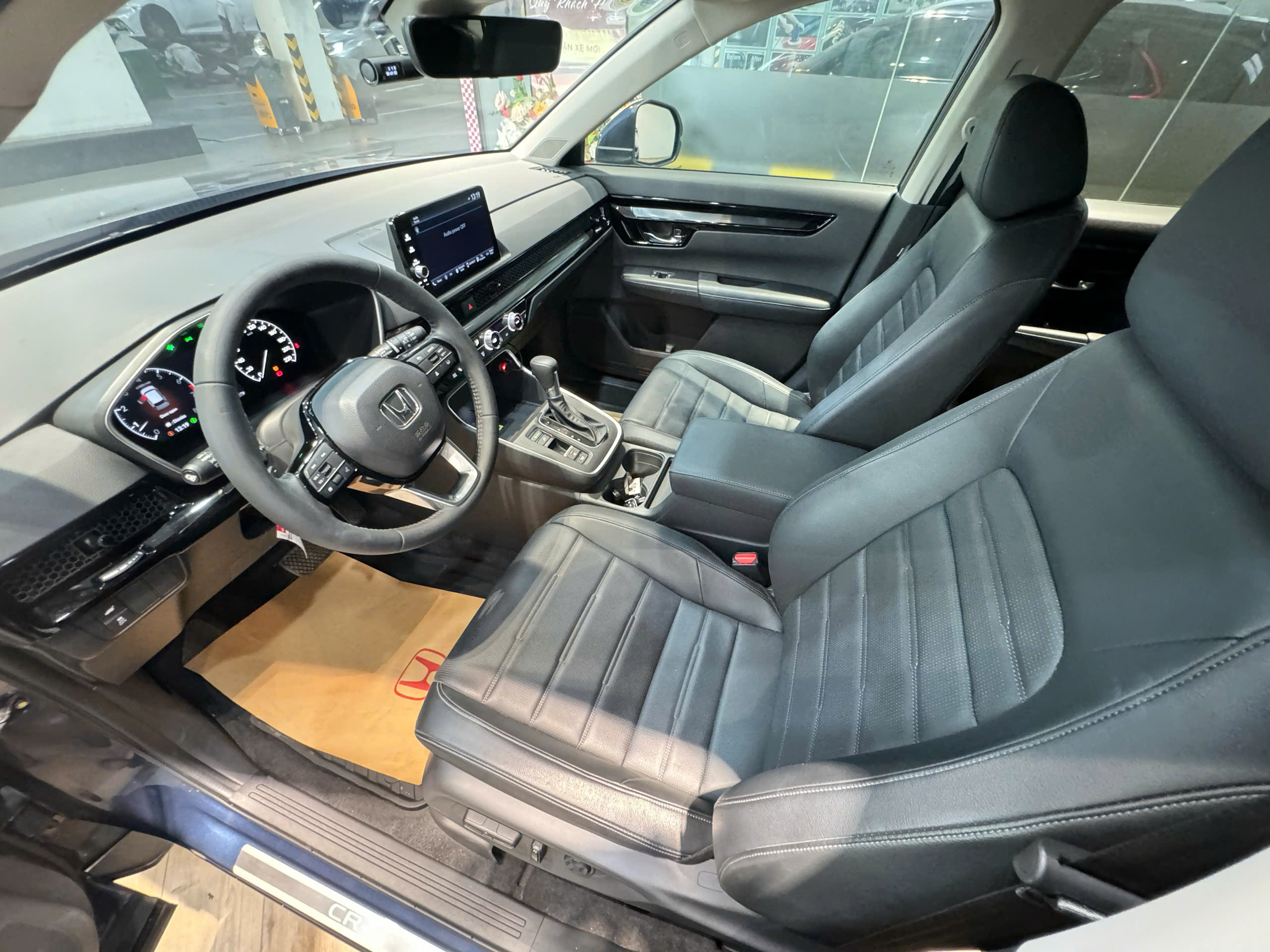 z7507255348619 da684484d4d4fb508e1cda08caf9d94c Bán Honda CR-V L 2023 Đăng Ký 04/2024 – Xe Lướt 5.000km - Xe đã qua sử dụng chính hãng Honda ô tô Bình Dương