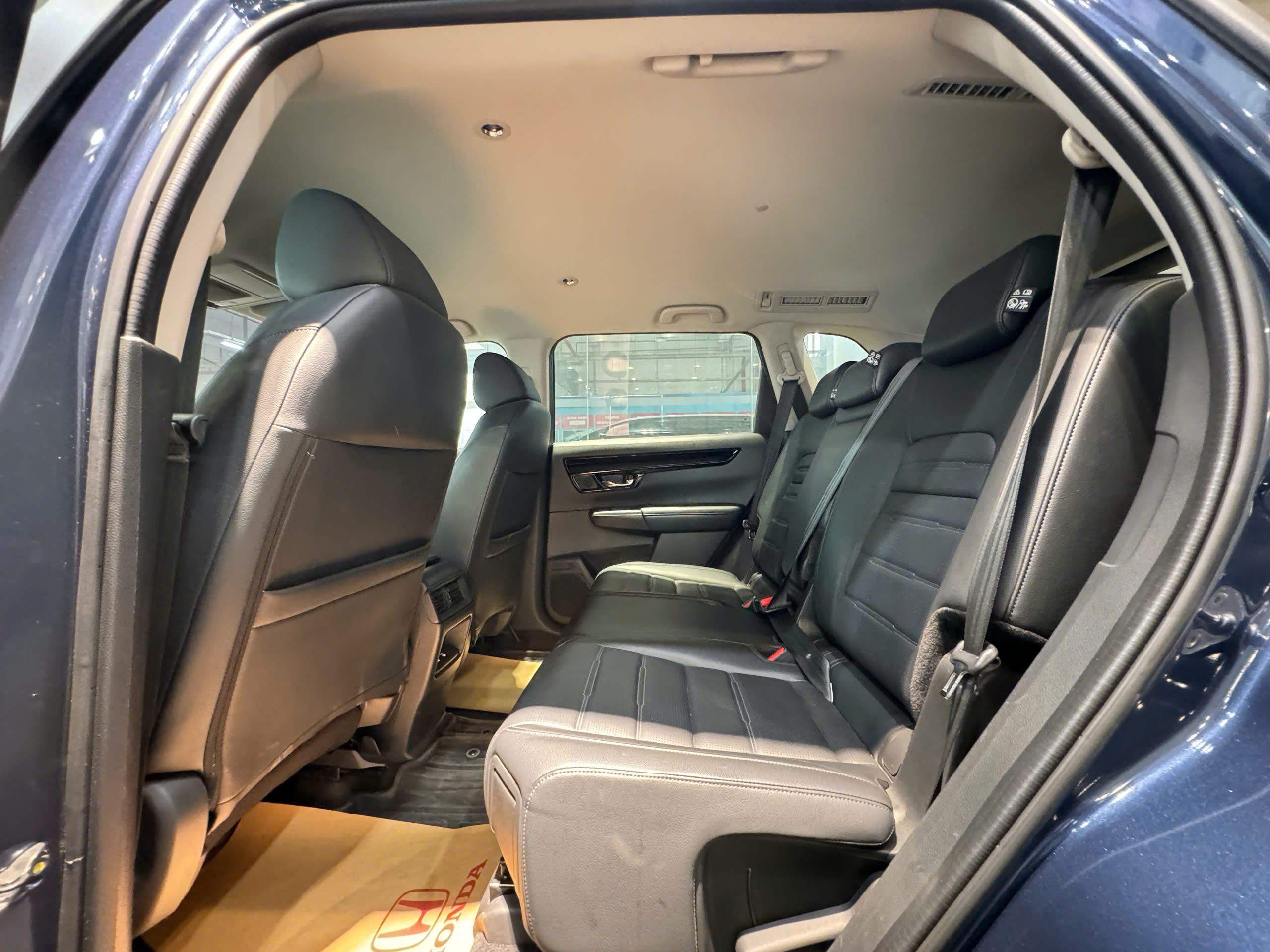 z7507255408490 fb7637d433e1d8f55a7ecedfe26b9a4d Bán Honda CR-V L 2023 Đăng Ký 04/2024 – Xe Lướt 5.000km - Xe đã qua sử dụng chính hãng Honda ô tô Bình Dương